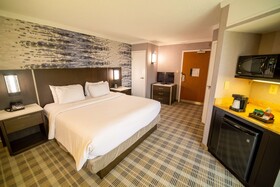 Embassy Suites Kansas City Overland Park