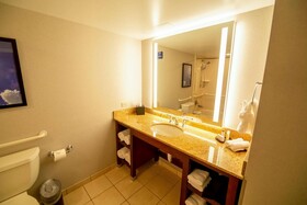Embassy Suites Kansas City Overland Park