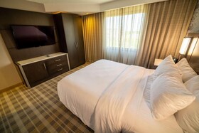 Embassy Suites Kansas City Overland Park