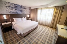 Embassy Suites Kansas City Overland Park