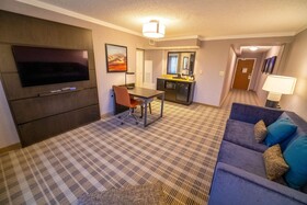 Embassy Suites Kansas City Overland Park