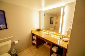 Embassy Suites Kansas City Overland Park