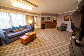 Embassy Suites Kansas City Overland Park