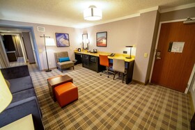 Embassy Suites Kansas City Overland Park