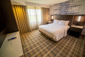 Embassy Suites Kansas City Overland Park