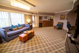 Embassy Suites Kansas City Overland Park
