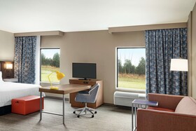 Hampton Inn & Suites Overland Park South