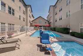 Homewood Suites Kansas City-Overland Park