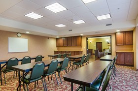Motel 6 Park City KS