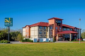 Holiday Inn Express Wichita North Park City
