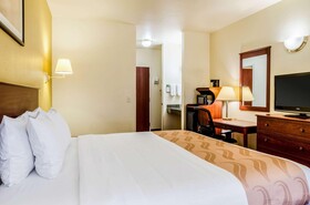 Holiday Inn Express Wichita North Park City