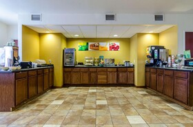 Holiday Inn Express Wichita North Park City