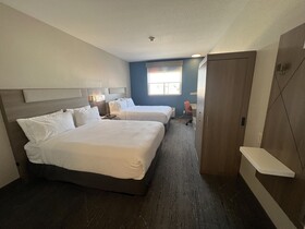 Holiday Inn Express Wichita North Park City