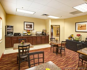 Rodeway Inn & Suites