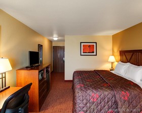 Rodeway Inn & Suites