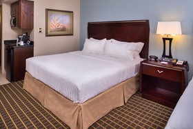 Holiday Inn Express & Suites Pittsburg