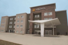 La Quinta Inn & Suites by Wyndham Pittsburg