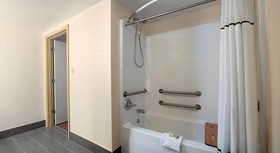 OYO Hotel Pratt KS Route 400