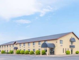 OYO Hotel Pratt KS Route 400
