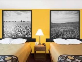 OYO Hotel Pratt KS Route 400