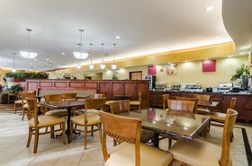 Comfort Suites