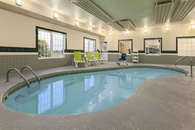Country Inn & Suites by Radisson, Salina, KS