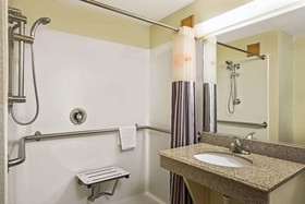 La Quinta Inn & Suites by Wyndham Salina