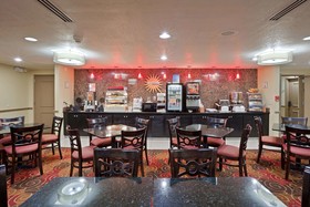 La Quinta Inn & Suites by Wyndham Salina