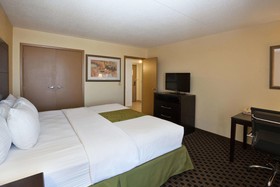 La Quinta Inn & Suites by Wyndham Salina
