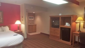 Salina Ambassador Hotel & Conference Center