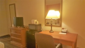Salina Ambassador Hotel & Conference Center