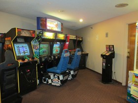 Salina Ambassador Hotel & Conference Center