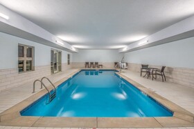 Holiday Inn Express & Suites Shawnee Kansas City West