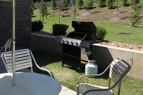 Holiday Inn Express & Suites Shawnee Kansas City West
