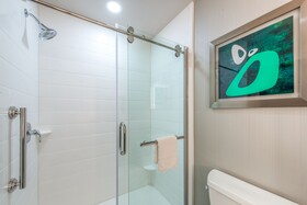 Holiday Inn Express & Suites Shawnee Kansas City West