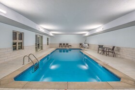 Holiday Inn Express & Suites Shawnee Kansas City West
