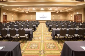 Hotel Topeka at City Center