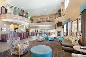 Comfort Suites