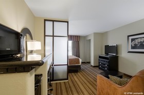 Comfort Suites