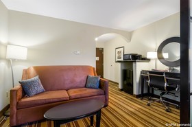 Comfort Suites