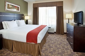 Holiday Inn Express Topeka North
