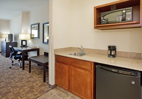 Holiday Inn Express Topeka North