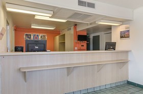 Motel 6 Topeka Northwest