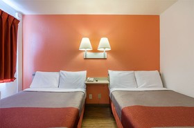 Motel 6 Topeka Northwest