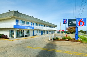 Motel 6 Topeka Northwest
