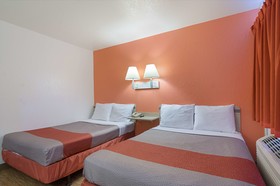 Motel 6 Topeka Northwest