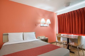 Motel 6 Topeka Northwest