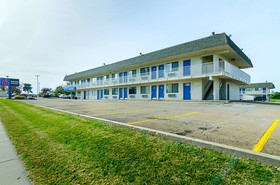 Motel 6 Topeka Northwest