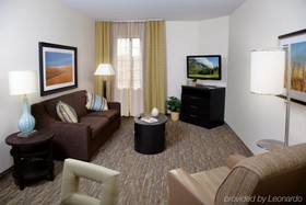 Candlewood Suites Topeka West