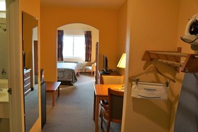 Super 8 by Wyndham Topeka at Forbes Landing
